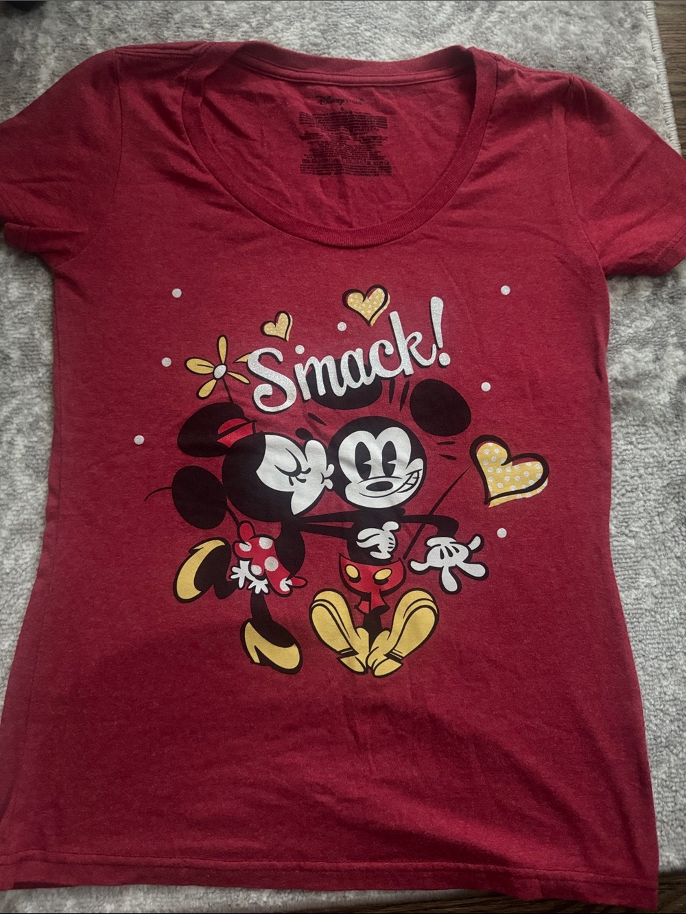 Women’s Red Mickey & Minnie 'Smack!' Graphic Tee